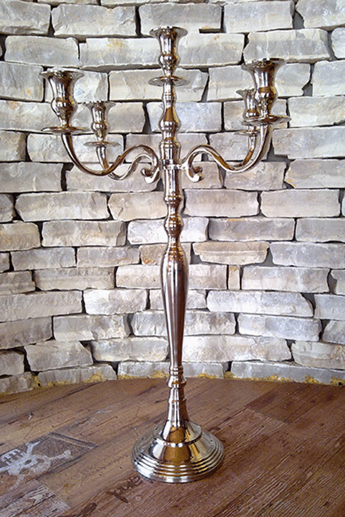 77cm visoki srebrni 5-kraki svečniki za poroko. Foto: Storija weddings